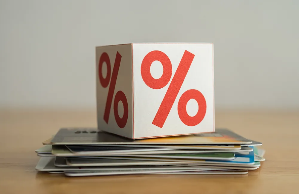 สัญญาณเตือนว่าถึงเวลาต้องรวมหนี้บัตรเครดิต สัญญาณเตือนว่าถึงเวลาต้องรวมหนี้บัตรเครดิต