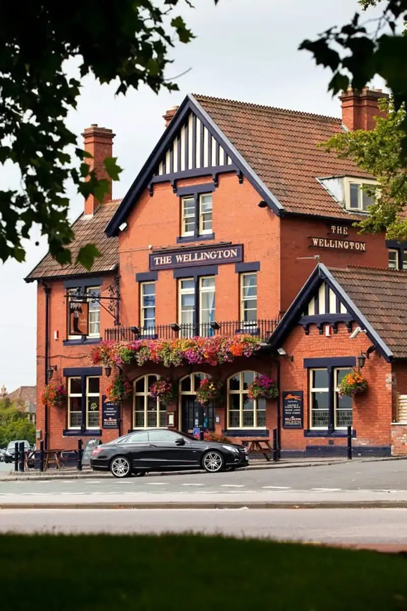 โรงแรมบูติคในบริสตอล The Wellington โรงแรมบูติคในบริสตอล The Wellington