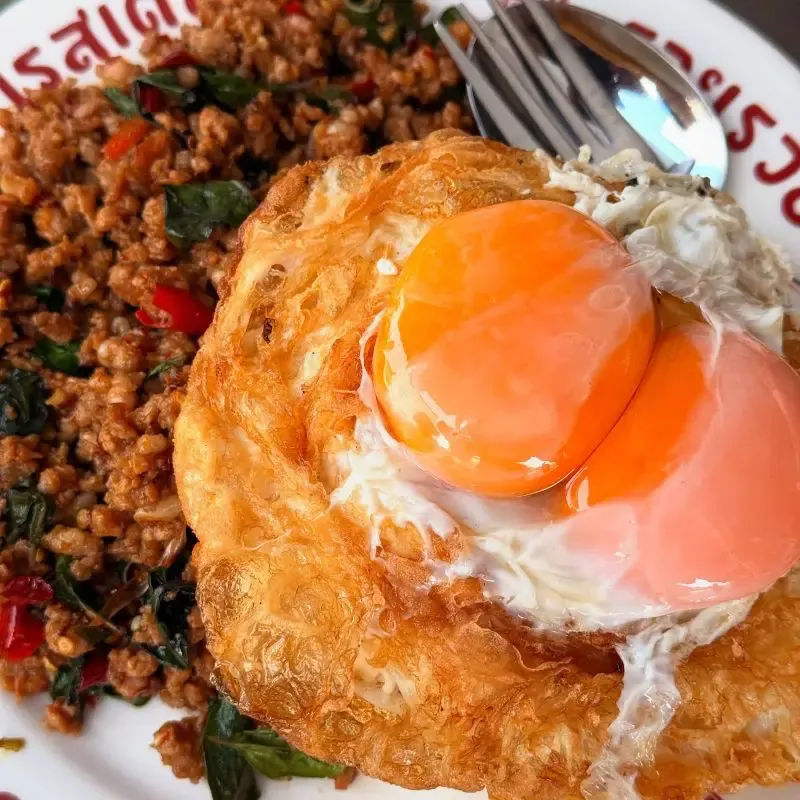 ร้านอาหารบรรทัดทอง รวยรวย ร้านอาหารบรรทัดทอง รวยรวย